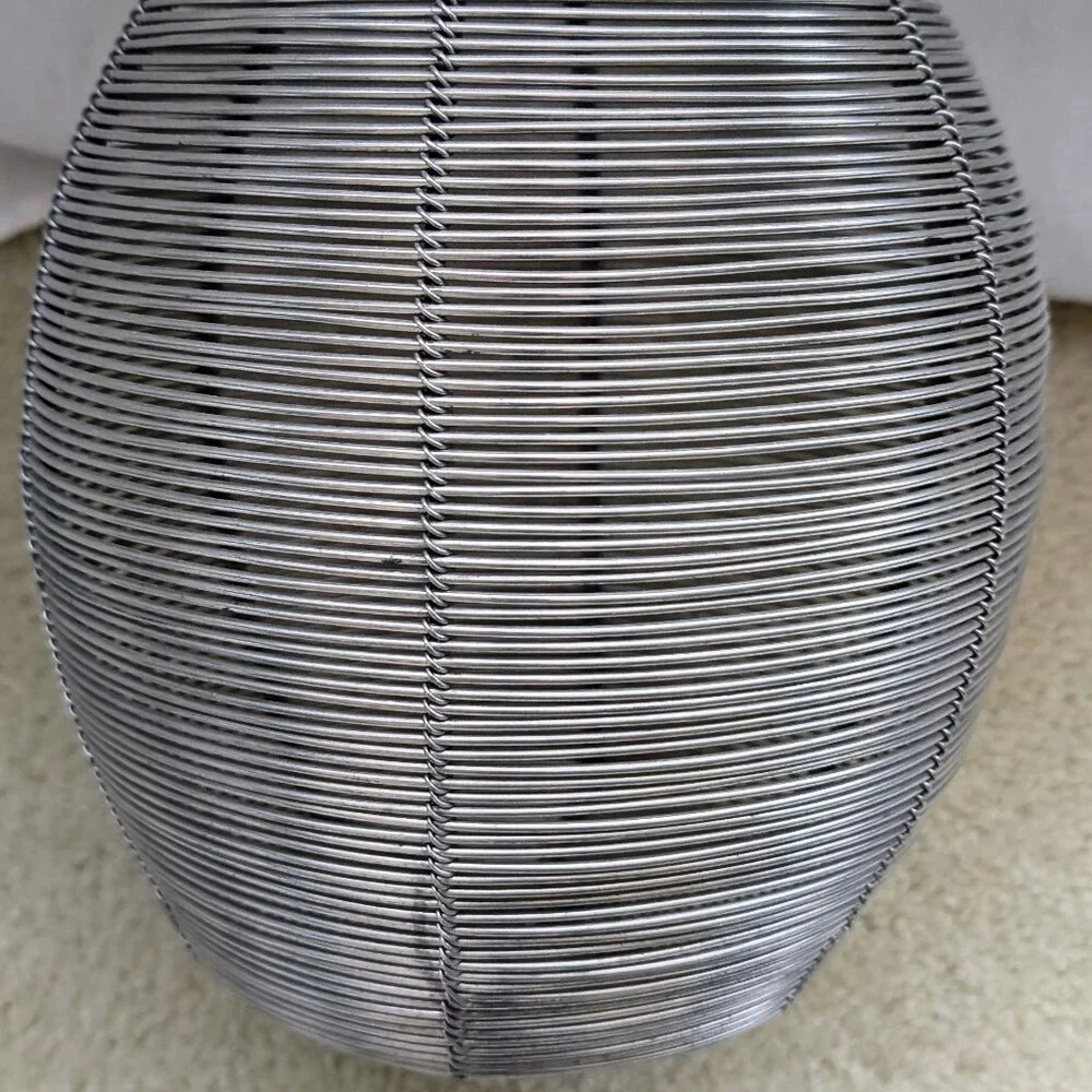 Handcrafted Metal Wire Vase Decorative Modern Basket Style – 11.5